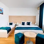 Roxy&maryo 호텔 3*