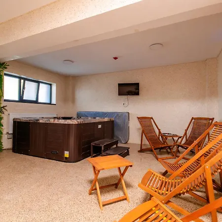 Roxy&maryo Hotel 3*
