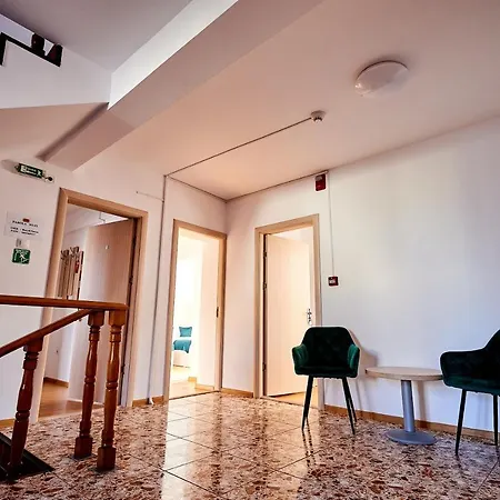 Roxy&maryo Hotel